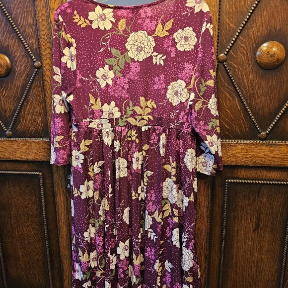 Dress - Picture 4 of 4